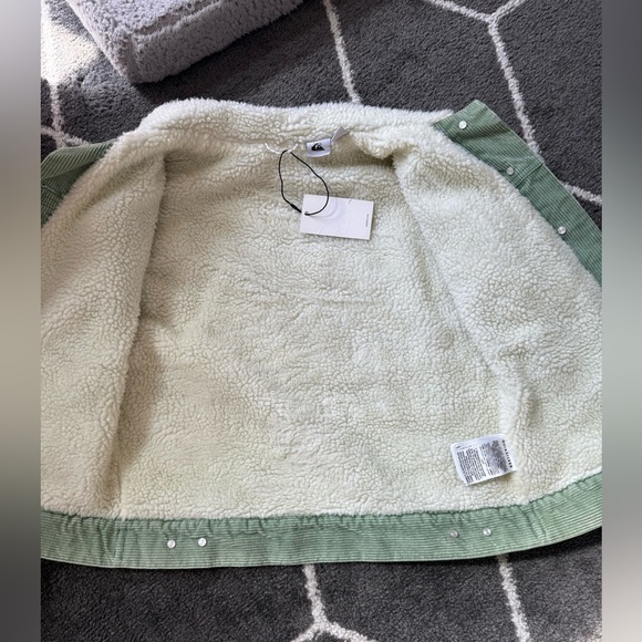 Quiksilver Sage Green Corduroy Jacket - Picture 3 of 7